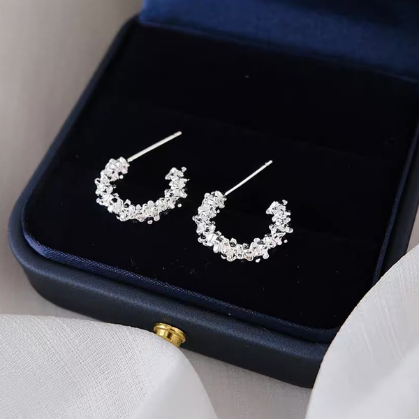 【陽光のさざ波】クリスタルフラワーフープピアス/アレルギー対応/シルバー925/ポストピアス